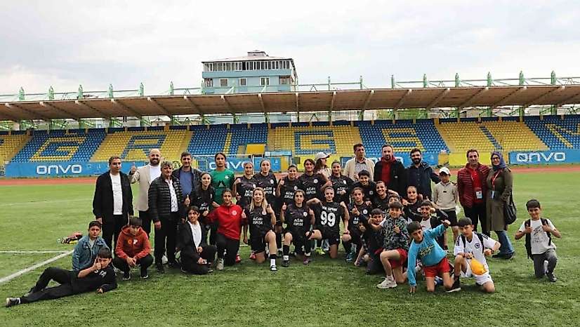 Ağrı Aile ve Sosyal Hizmetler'den farklı galibiyet