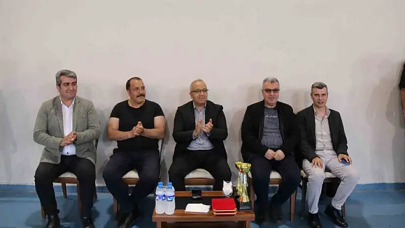 Ağrı'da Polis Futsal Turnuvası tamamlandı
