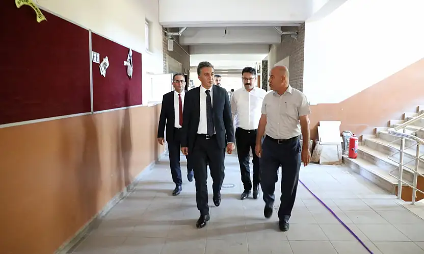 Ağrı Milli Eğitim Müdürü Çakan, Taşlıçay'da eğitim öğretim yılı hazırlıklarını inceledi